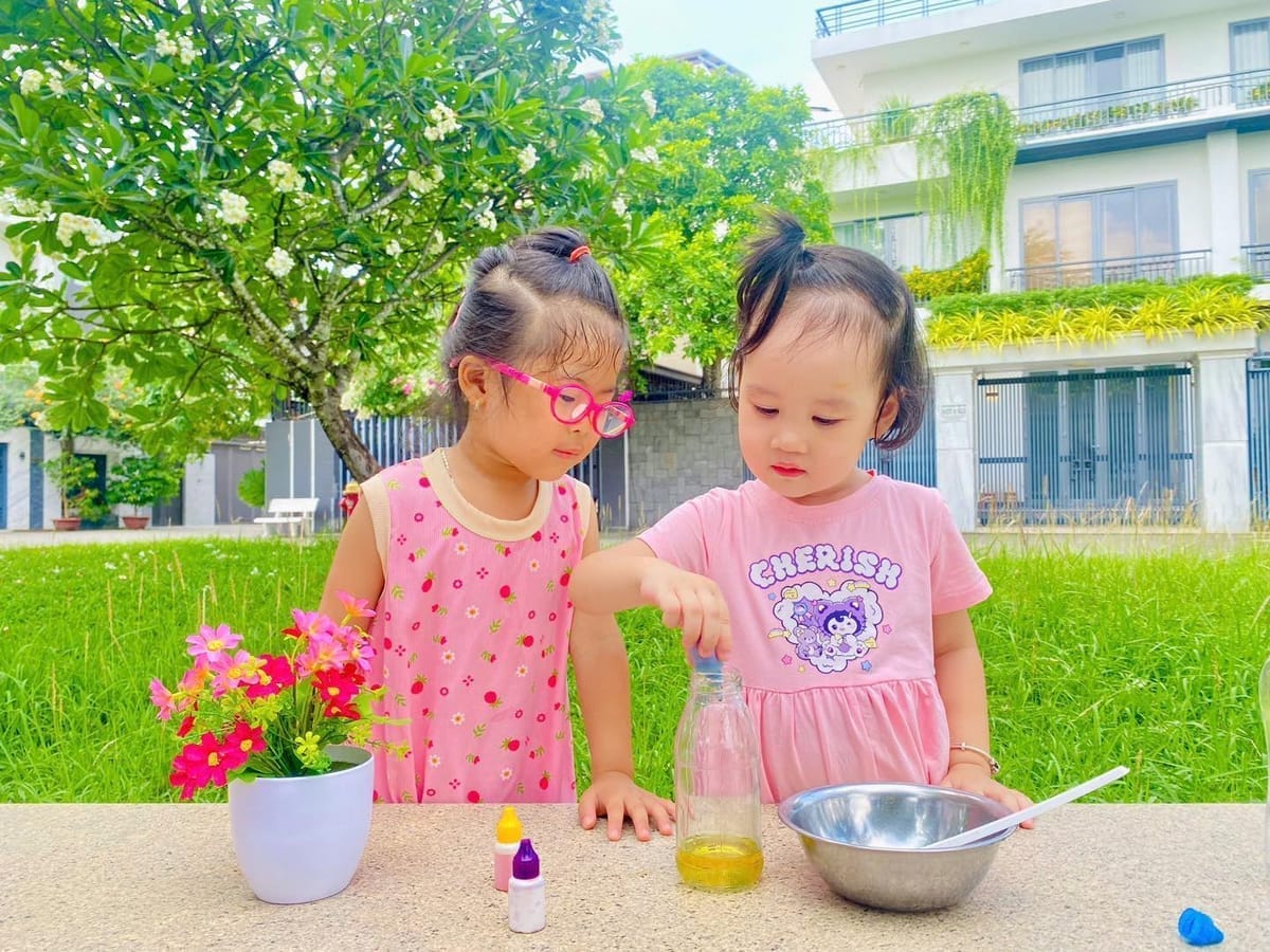 Giờ sáng tạo của các bé